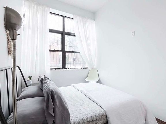 3rd image of 315 Berry St Unit 104A