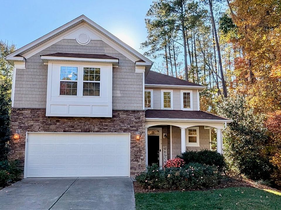 1st image of 610 Ashburn Ln