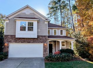 610 Ashburn Ln, Durham, NC 27703