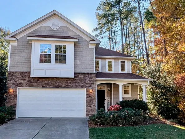 610 Ashburn Ln, Durham, NC 27703