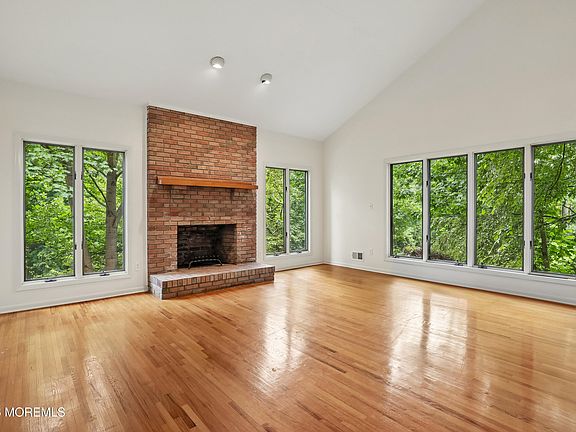 4th image of 23 Ashley Drive