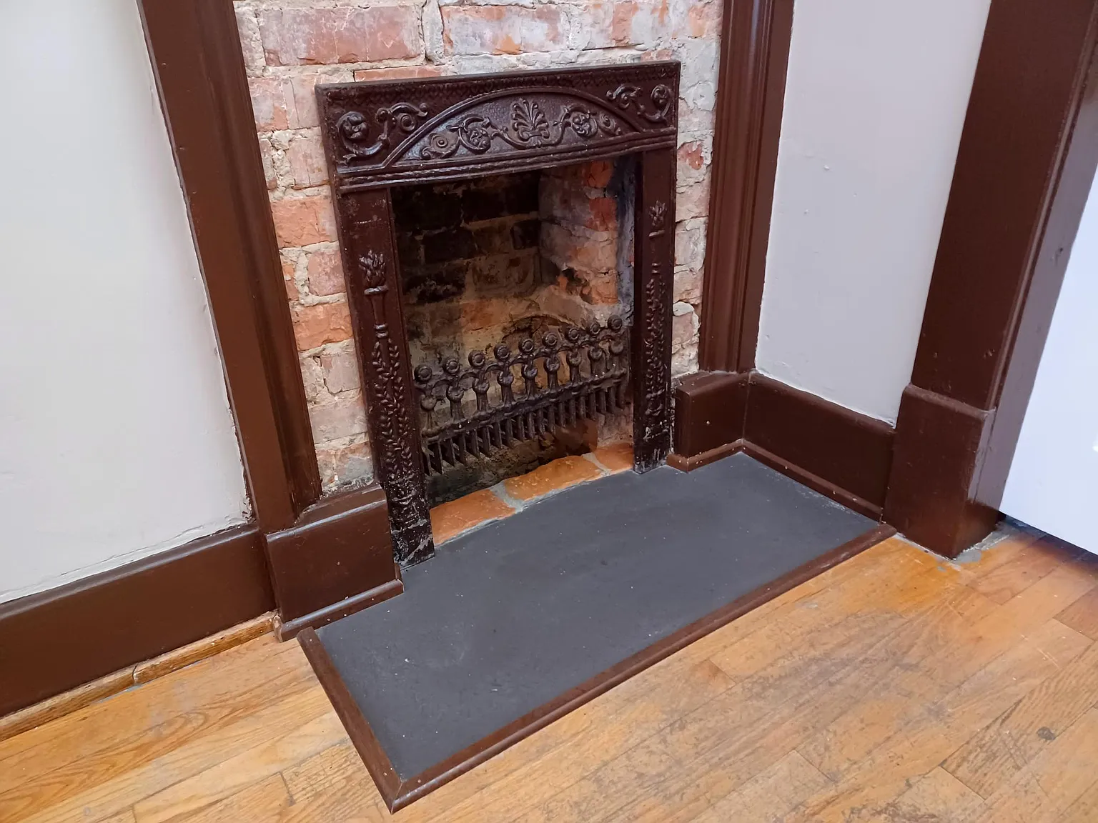 5204 Saint Elmo Ave — Photo 4