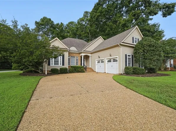 22347 Graystone Dr, Carrollton, VA 23314