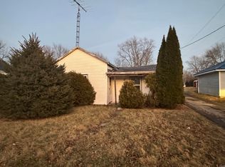 702 N West St, Winchester, IN 47394