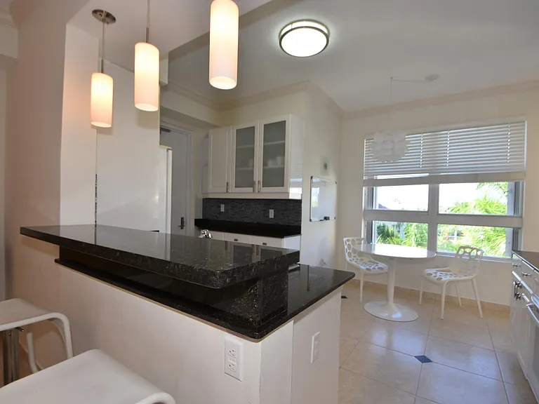 707 Crandon Blvd #Penthouse 8 — Photo 23