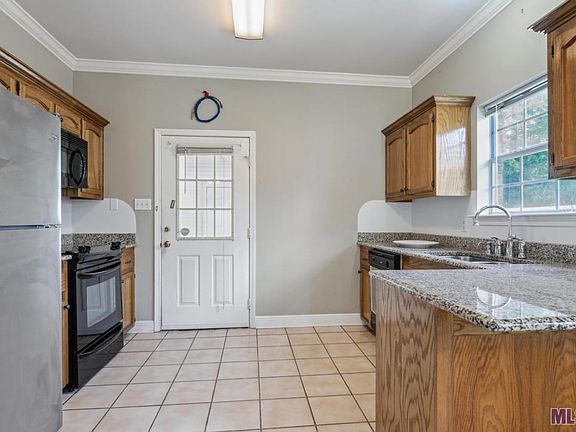 5th image of 13561 Meadow Crossing Dr