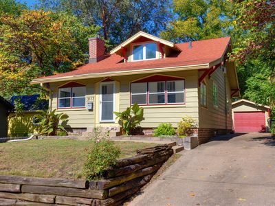 3117 Pleasant St, Des Moines, IA, 50312
