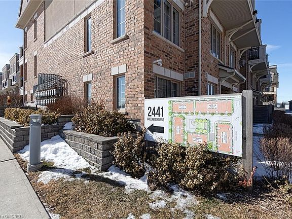 2nd image of 2441 Greenwich Dr #121