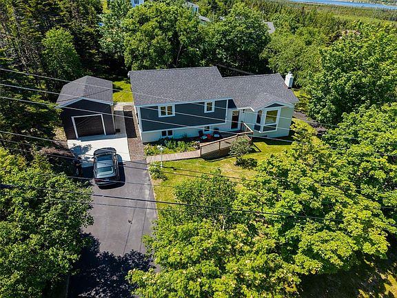 3rd image of 25 Forde Drive