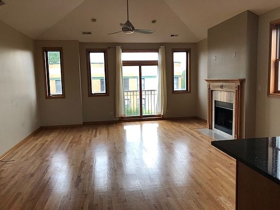 2nd image of 4611 S Calumet Ave APT 3