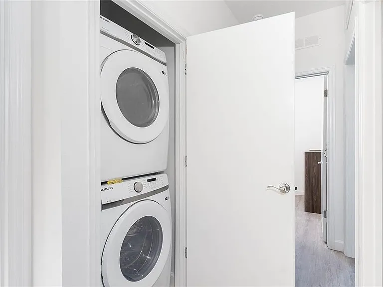 277 Famagusta Dr — Photo 17