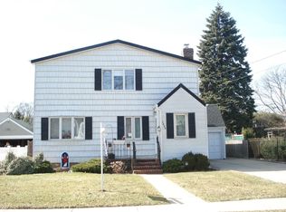 2464 Soper Ave, Baldwin, NY 11510