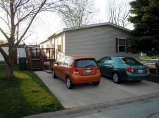 292 Geneva Dr, Lynwood, IL 60411