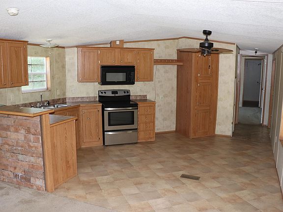 4th image of 592 Dublin Ln