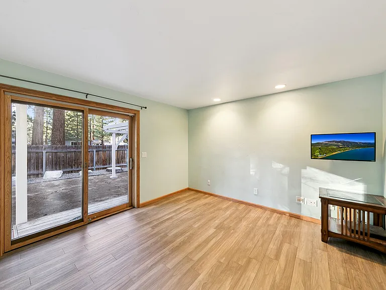 926 Tanglewood Dr — Photo 21