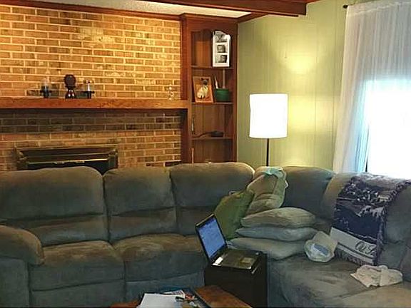 2nd image of 417 Longdale Cres