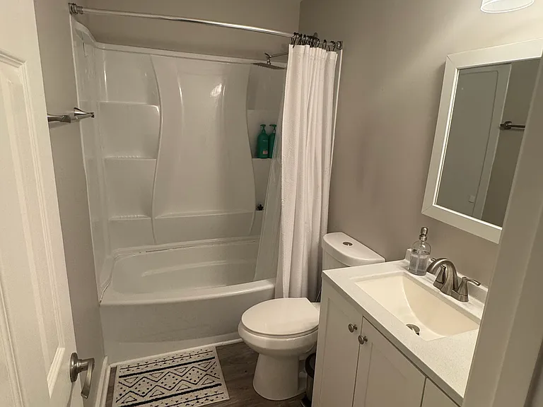 143 Old Tusculum Rd #B — Photo 8