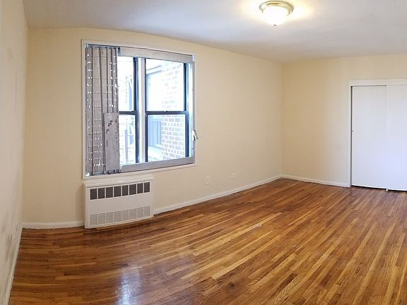 5th image of 45 Linden Blvd APT 6J
