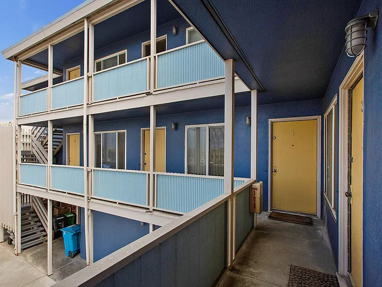 1400 La Playa Ave — Photo 18