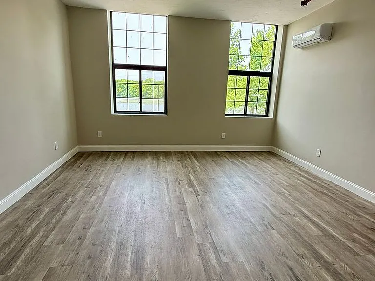 70 Webster St #202 — Photo 7