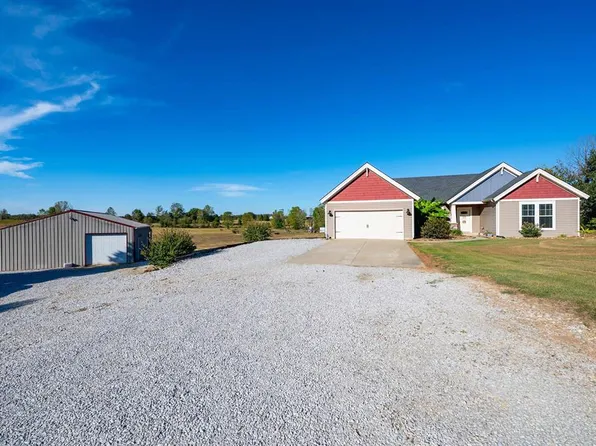2811 Moseley Rd, Utica, KY 42376