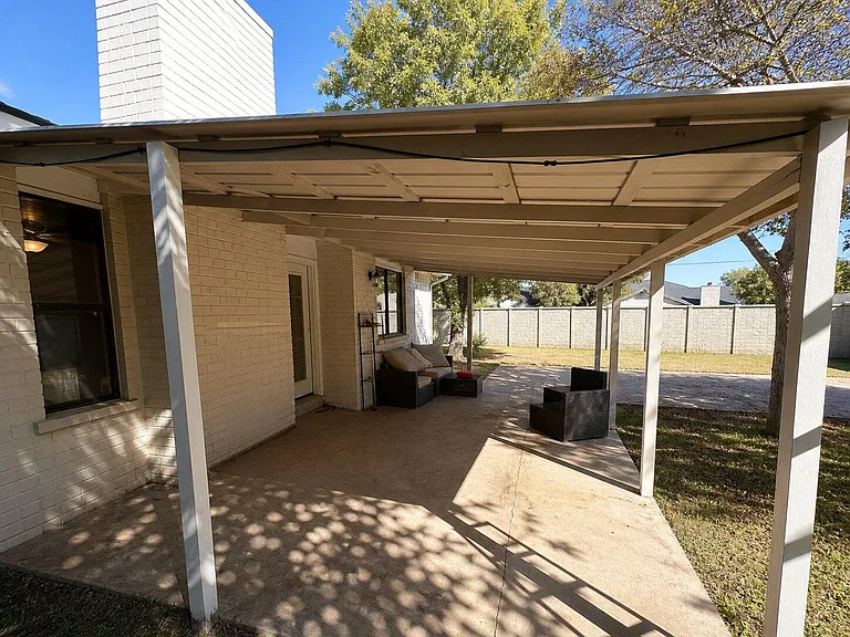 1105 Green Meadow Dr — Photo 21