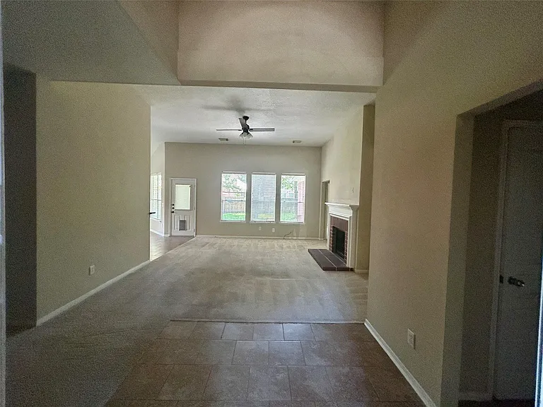 23 Tivoli Garden Ct — Photo 6