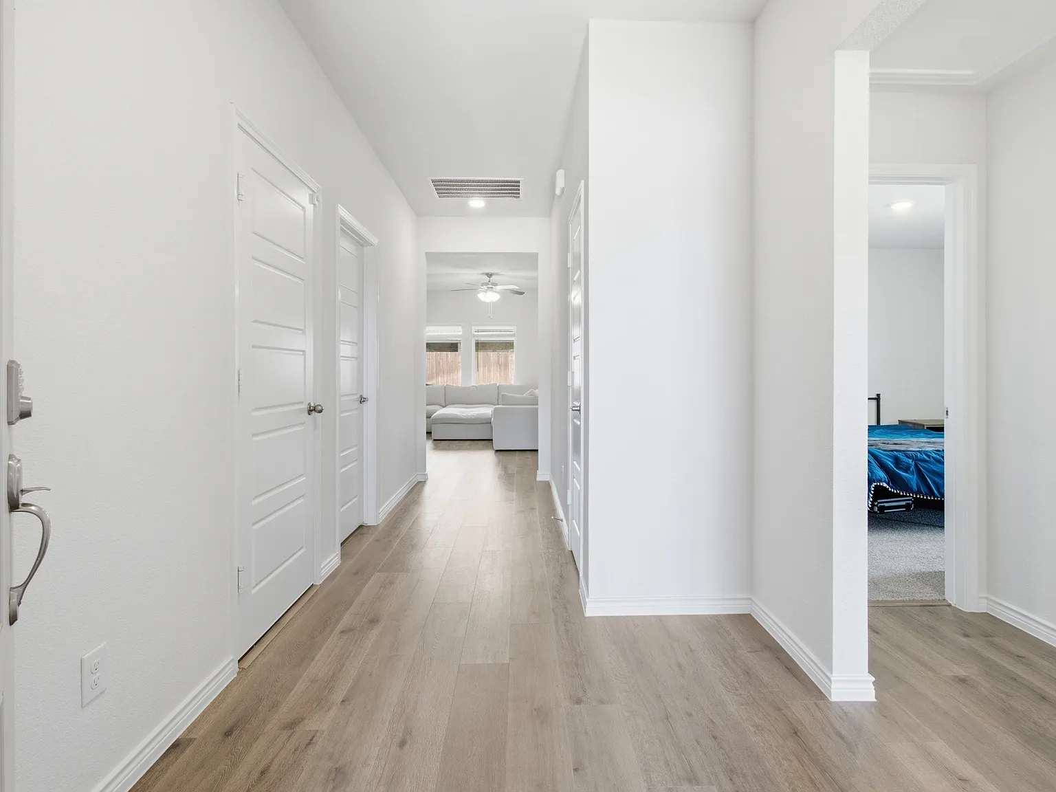 3 bed, 1639 sqft, $2,300 — Photo 4