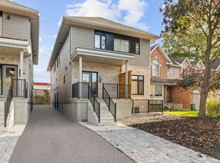 306 D Lanark Ave #C, Ottawa, ON K1Z 6R5