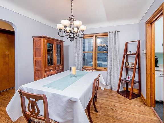 3rd image of 765 Hall Ave