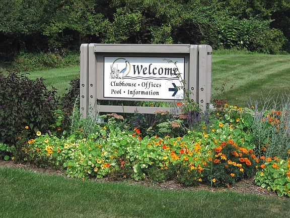 2nd image of 788 Watersedge Dr