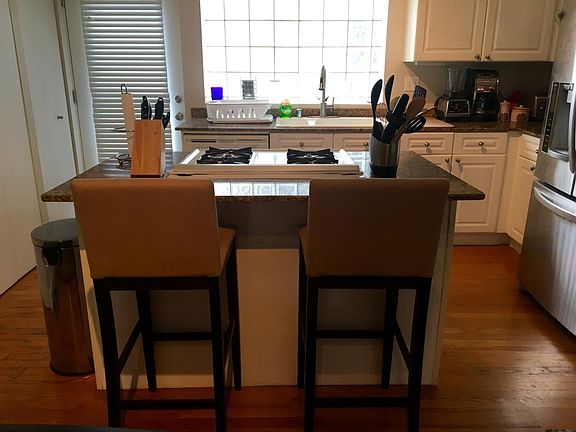 Kitchen with back balcony
