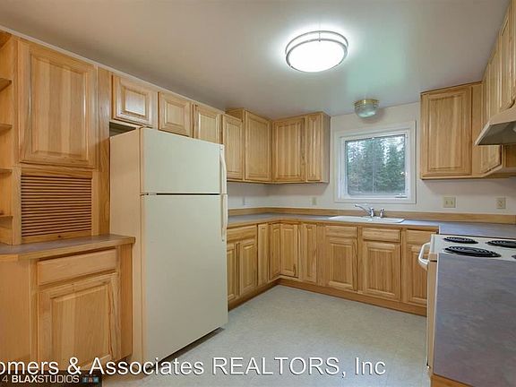 4th image of 2319 Ravenbell St #1