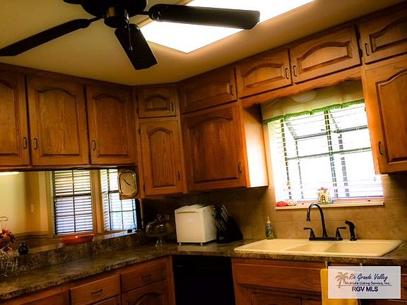 5th image of 1701 Hickory Ct