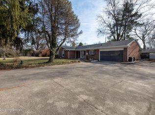 4740 Brownsboro Rd, Windy Hills, KY 40207