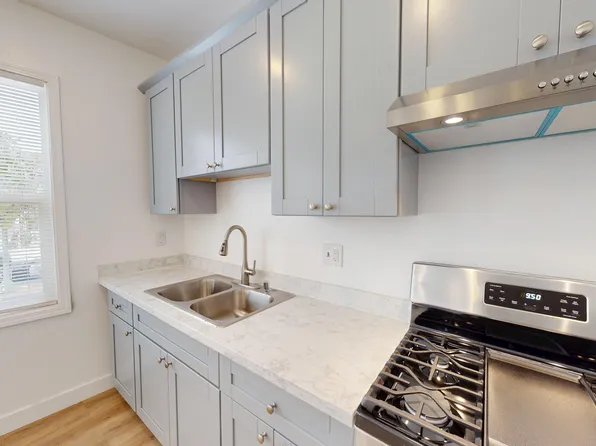 521 W Macarthur Blvd, Oakland, CA