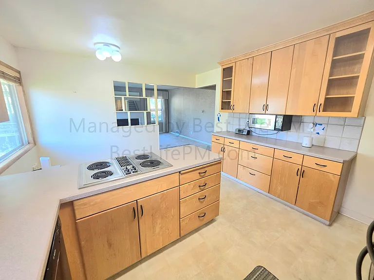 4526 NE 77th Ave — Photo 8
