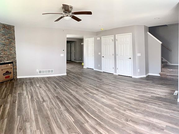 3rd image of 2439 New Town Dr