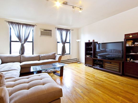 3rd image of 268 E 10th St