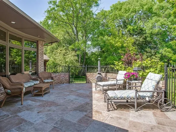 4825 Crooked Ln, Dallas, TX 75229