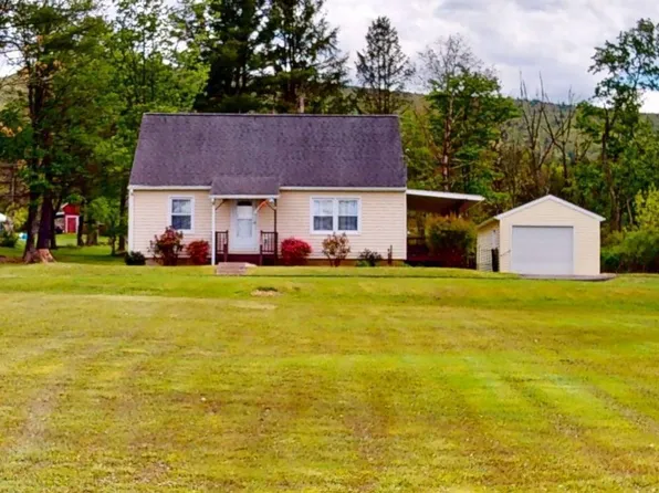 862 Pine Mountain Rd, Lock Haven, PA 17745