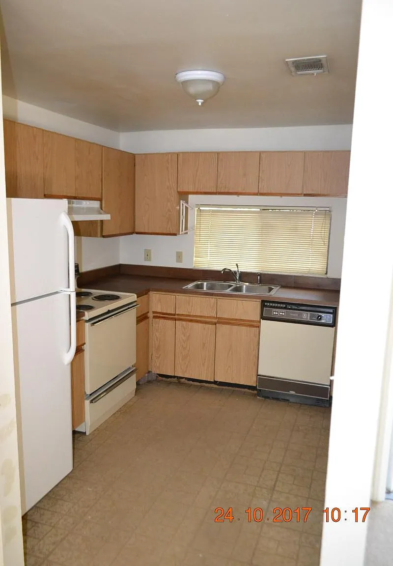 2 bed, 1116 sqft, $1,650 — Photo 2