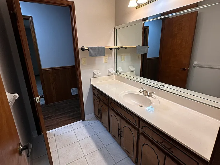 145 Redwood Cir — Photo 17