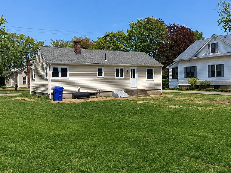 269 Brewer St — Photo 3