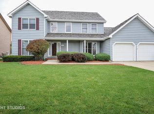 1866 Ravine Dr, Gurnee, IL 60031