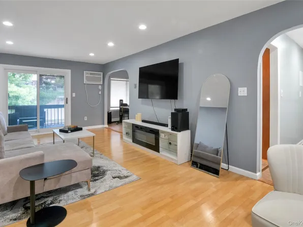 360 Skyline Drive, Pomona, NY 10970