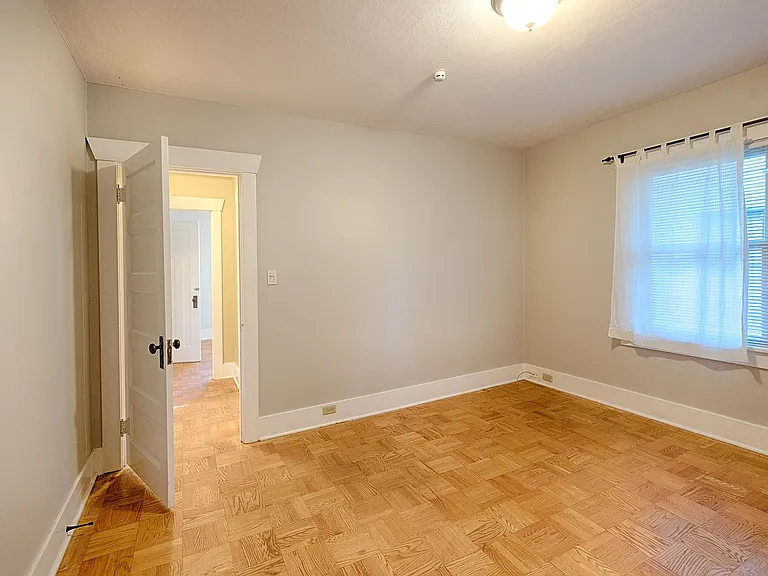 3417 42nd Ave SW — Photo 7