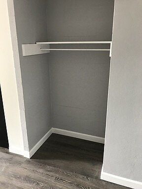3rd image of 3721 Crawfordville Rd APT 3