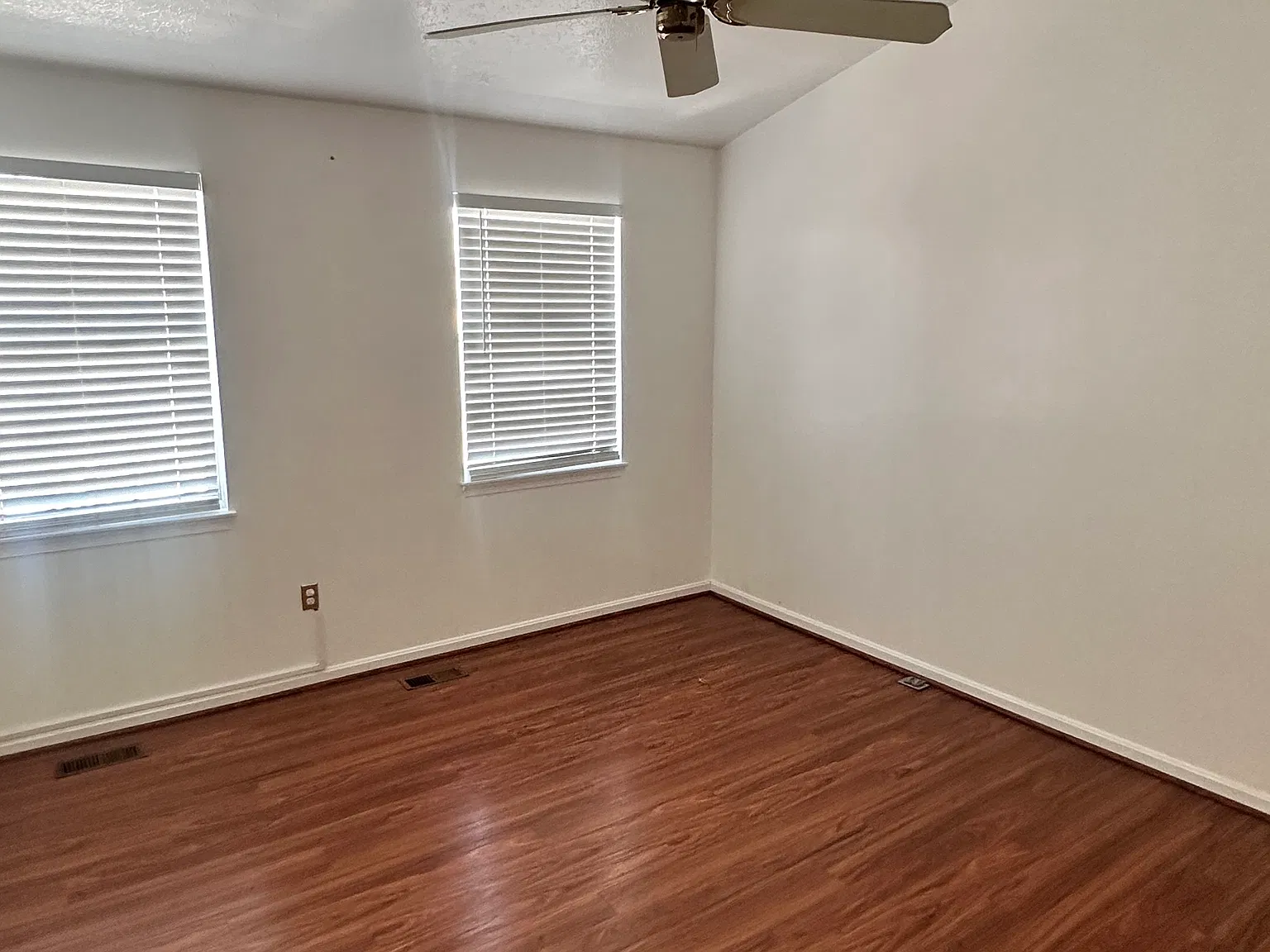 2 bed, 1020 sqft, $2,500 — Photo 3
