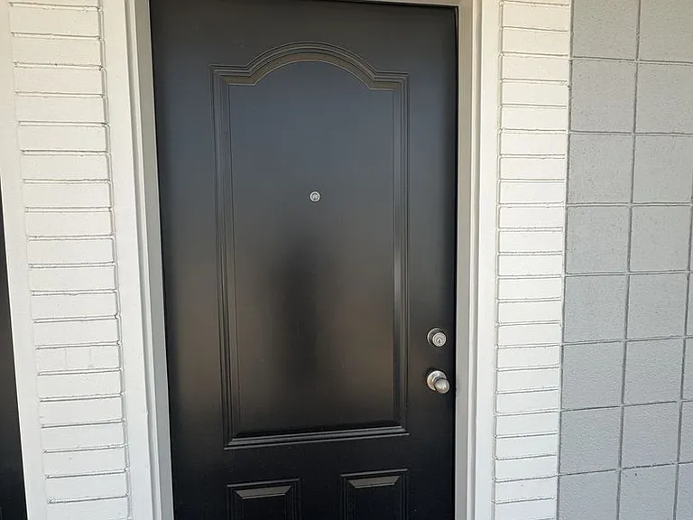 104 S Main St — Photo 50